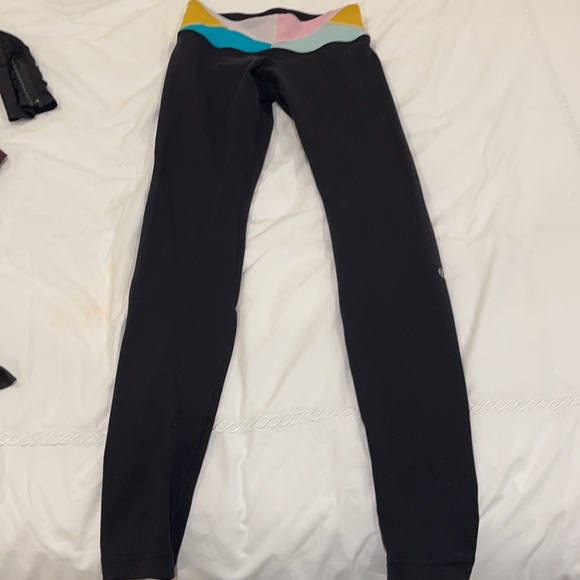 Lululemon leggings - Picture 4 of 6